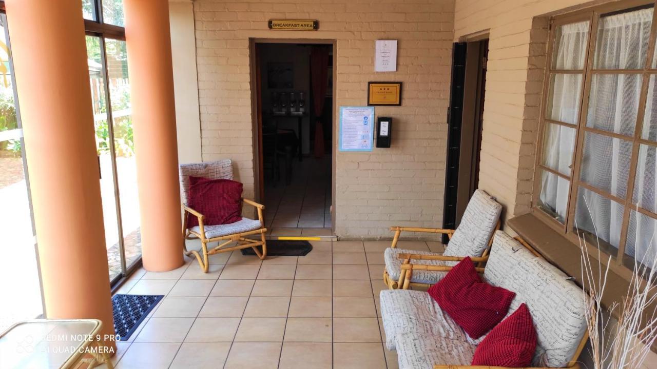 Premiere Guesthouse Bloemfontein Esterno foto