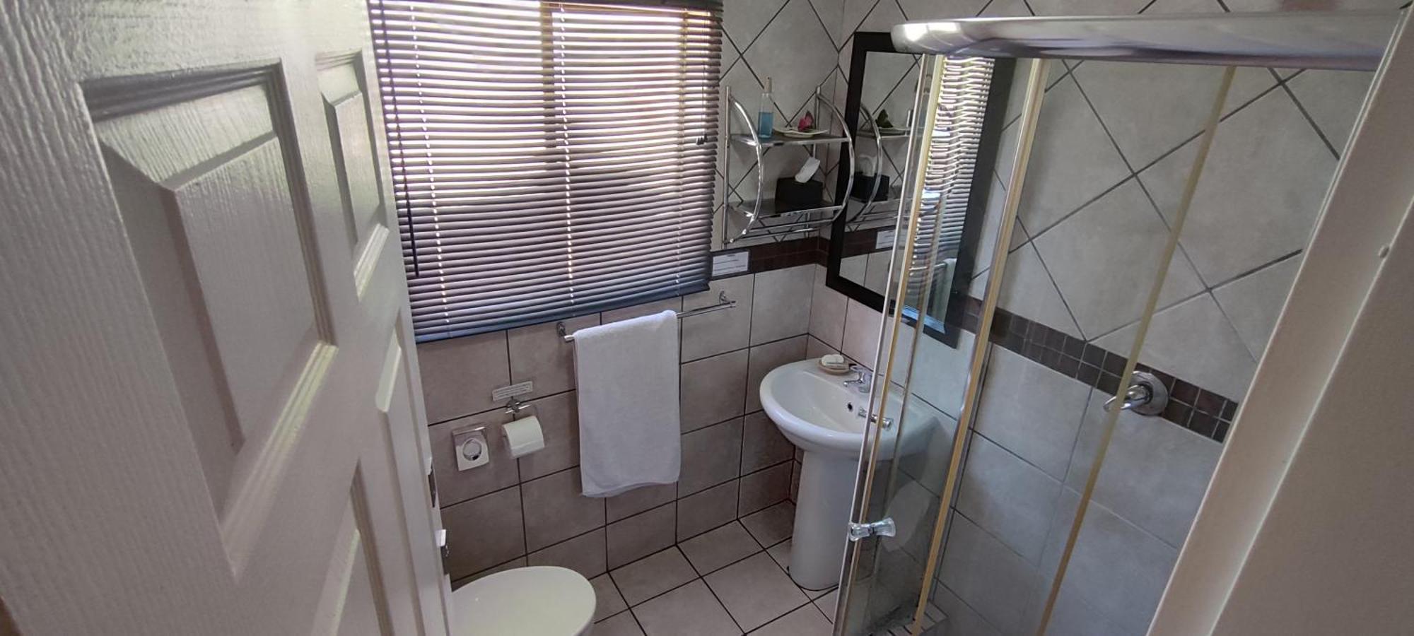 Premiere Guesthouse Bloemfontein Esterno foto