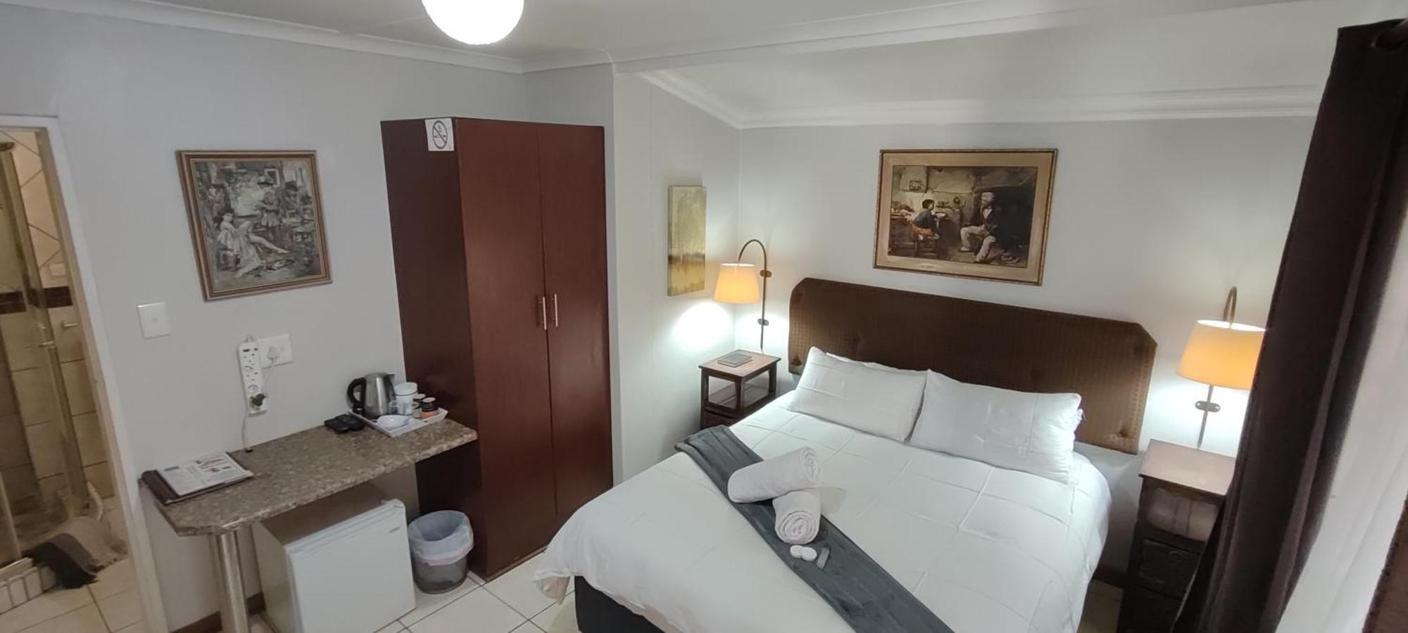Premiere Guesthouse Bloemfontein Esterno foto